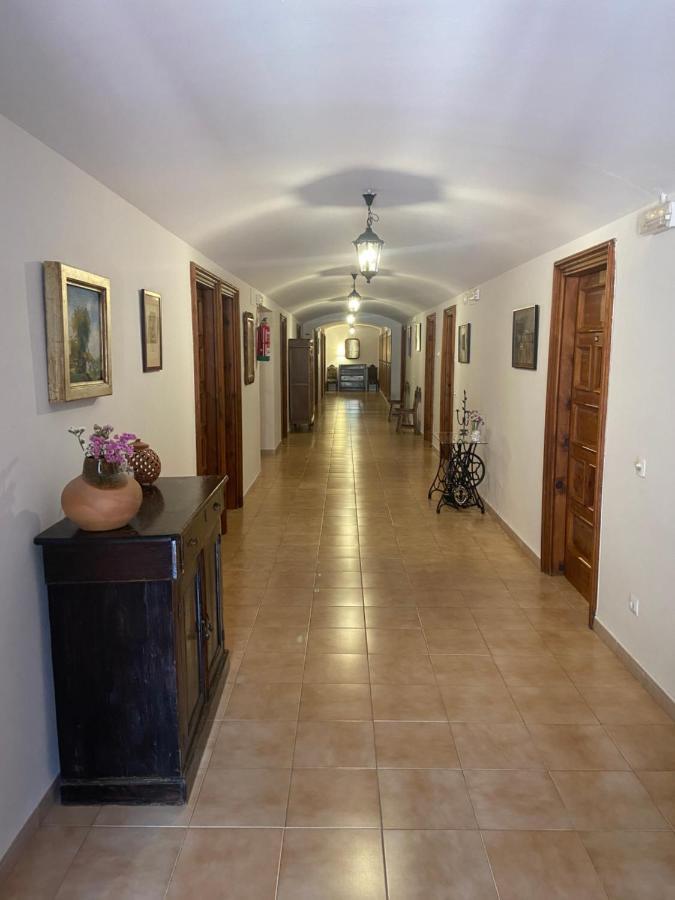 Monasterio De Santa Maria De Valvanera Anguiano Екстериор снимка