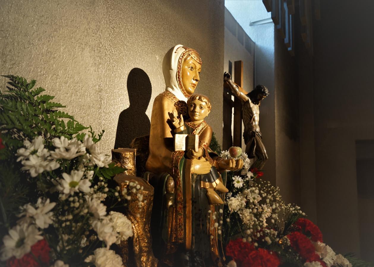 Monasterio De Santa Maria De Valvanera Anguiano Екстериор снимка