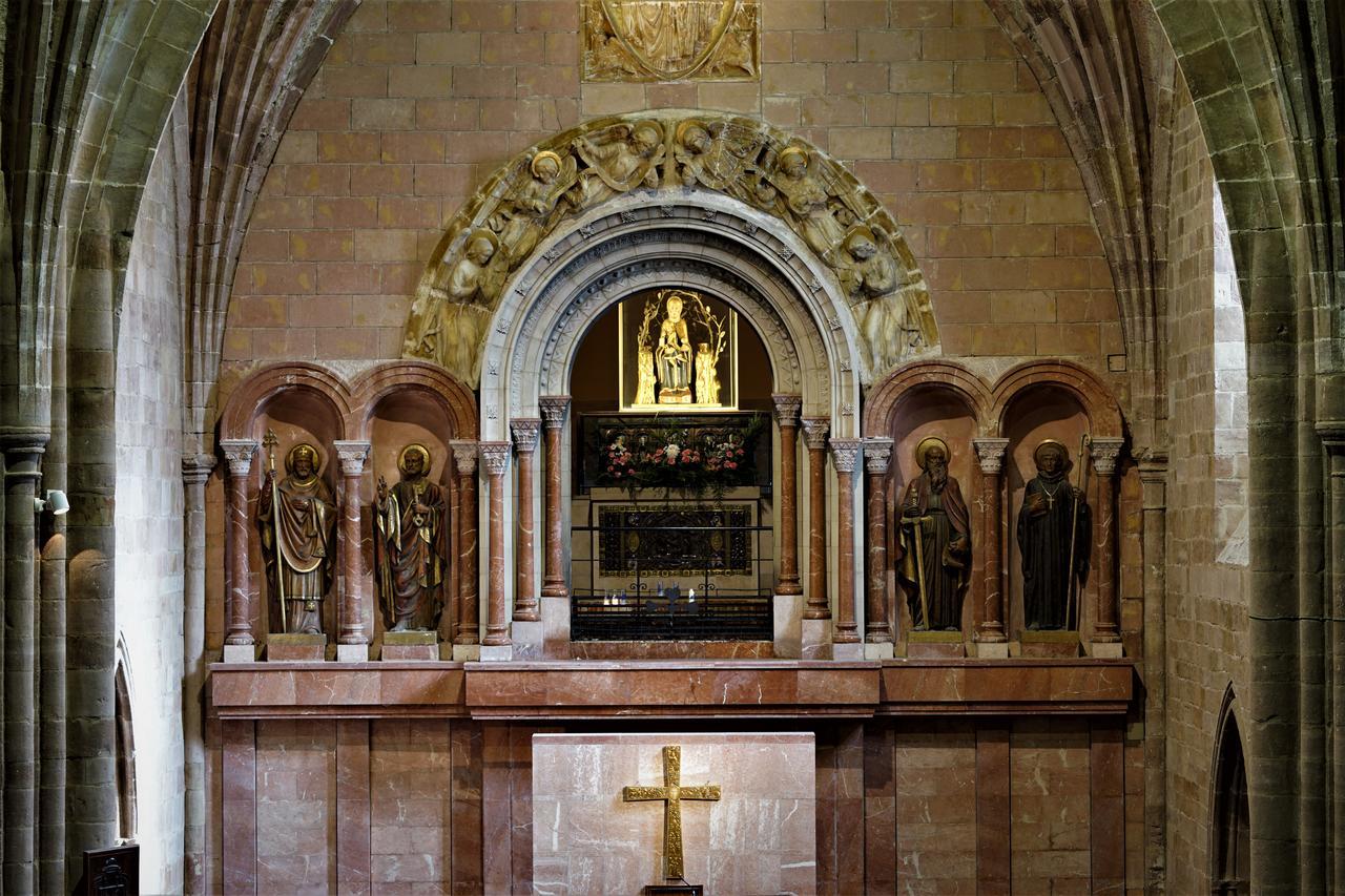 Monasterio De Santa Maria De Valvanera Anguiano Екстериор снимка