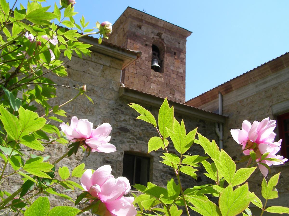 Monasterio De Santa Maria De Valvanera Anguiano Екстериор снимка